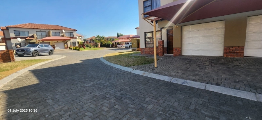 3 Bedroom Property for Sale in Waterval East North West